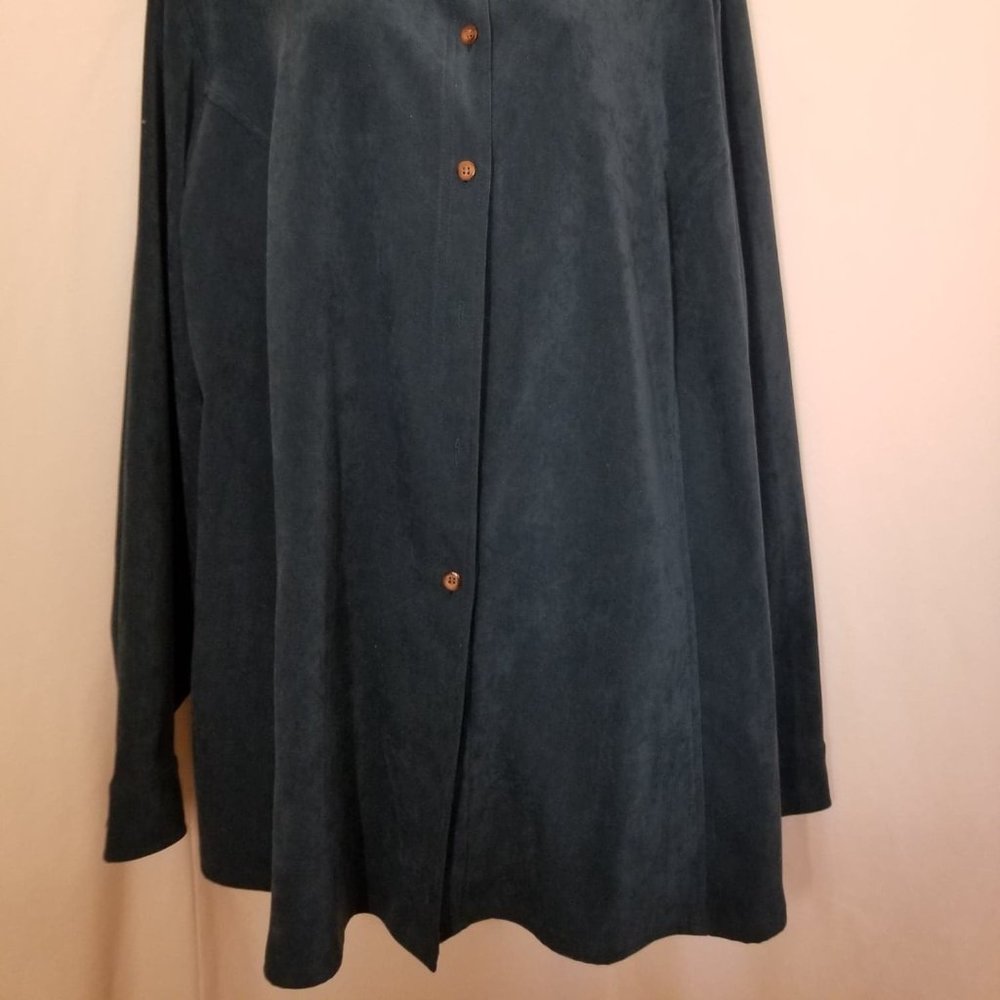 Shirt - Picture 2 of 4